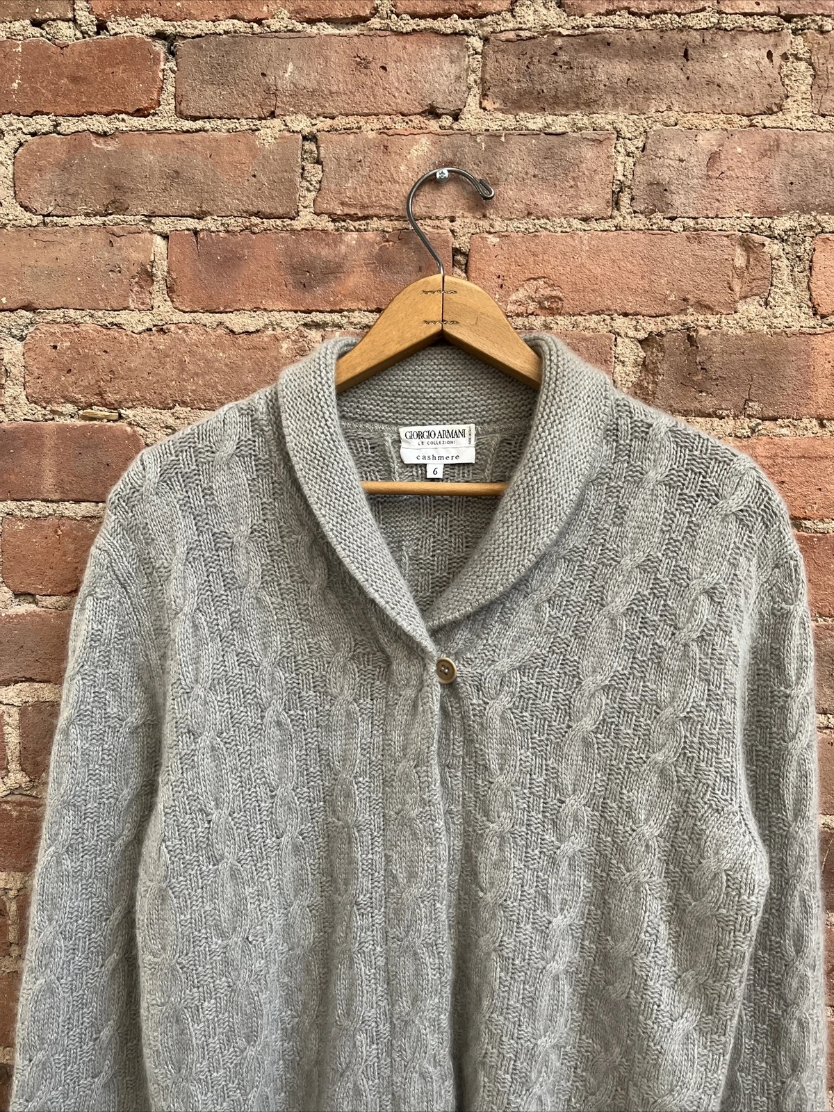 Giorgio Armani — Vintage Giorgio Armani Collezioni Women’s Sweater, Sz 6, Gray Cashmere, Italy