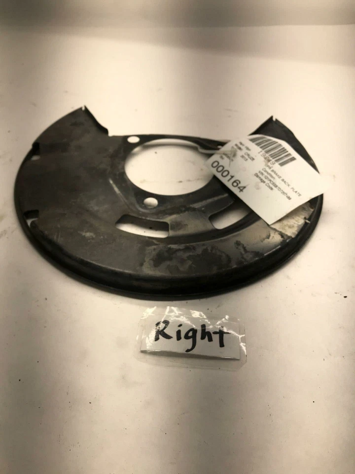 Chevrolet Cruze 2013 placa de respaldo de freno delantero protector contra el polvo pasajero derecho OEM Foto 3 de 4