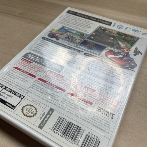 Nintendo Mario Kart Wii Case and Manual *Disk Is CRACKED* Video Game - Picture 12 of 12