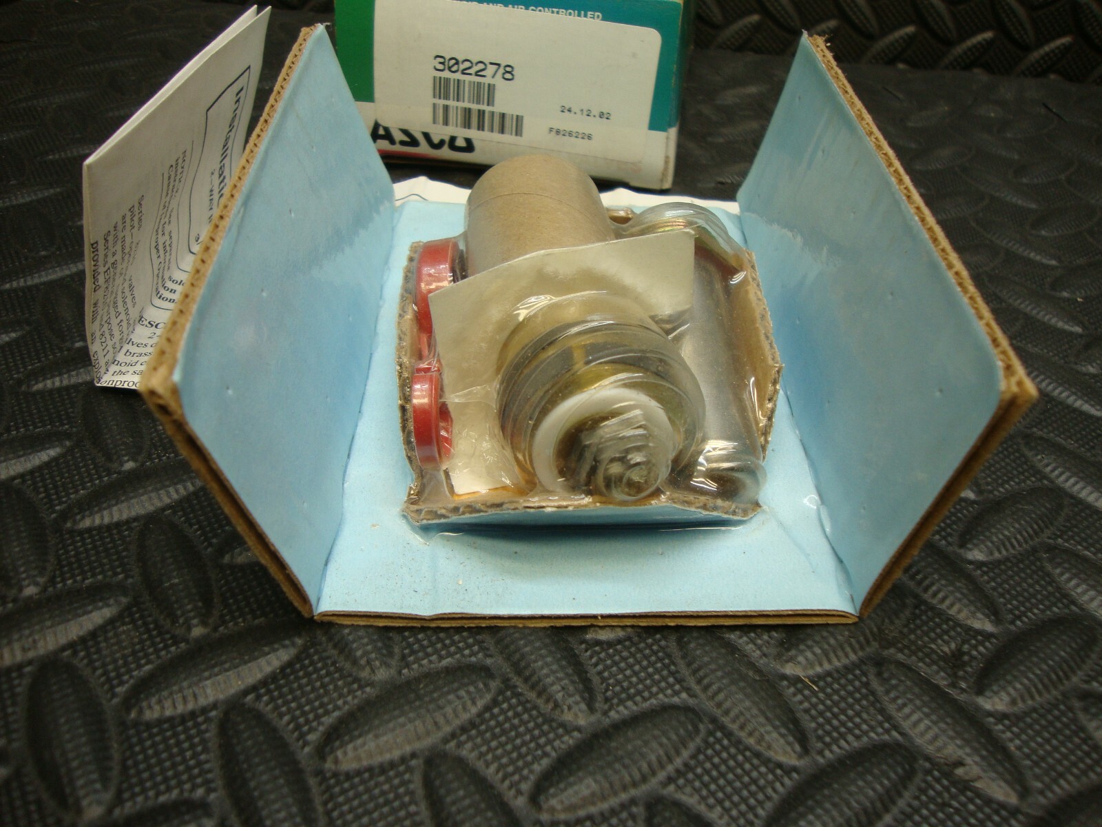 Picture 2 of 4