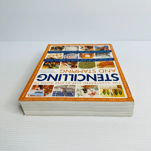 The Illustrated Step-By-Step Guide To Stencilling and Stamping - Paperback Book - Picture 11 of 11