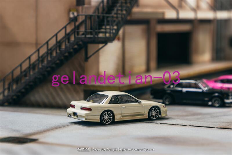 Tarmac Works 1:64 VERTEX Silvia S13 White / Gold Model Car