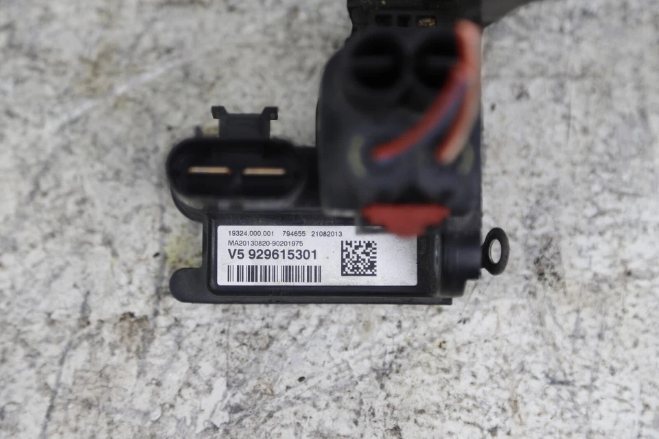 Base de ignição externa BMW F36 F33 F32 F30 B+ ponto terminal distribuidor 9296153 - Imagem 3 de 3