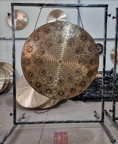 26" Tibetan Healing Gong — Handmade Hand-Hammered Sound Gong for Meditation - Picture 3 of 9