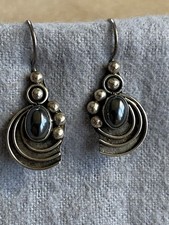 VINTAGE 925 Sterling Silber verzierte Hämatit Ohrhänger BOHO JUGENDSTIL 4,6 g