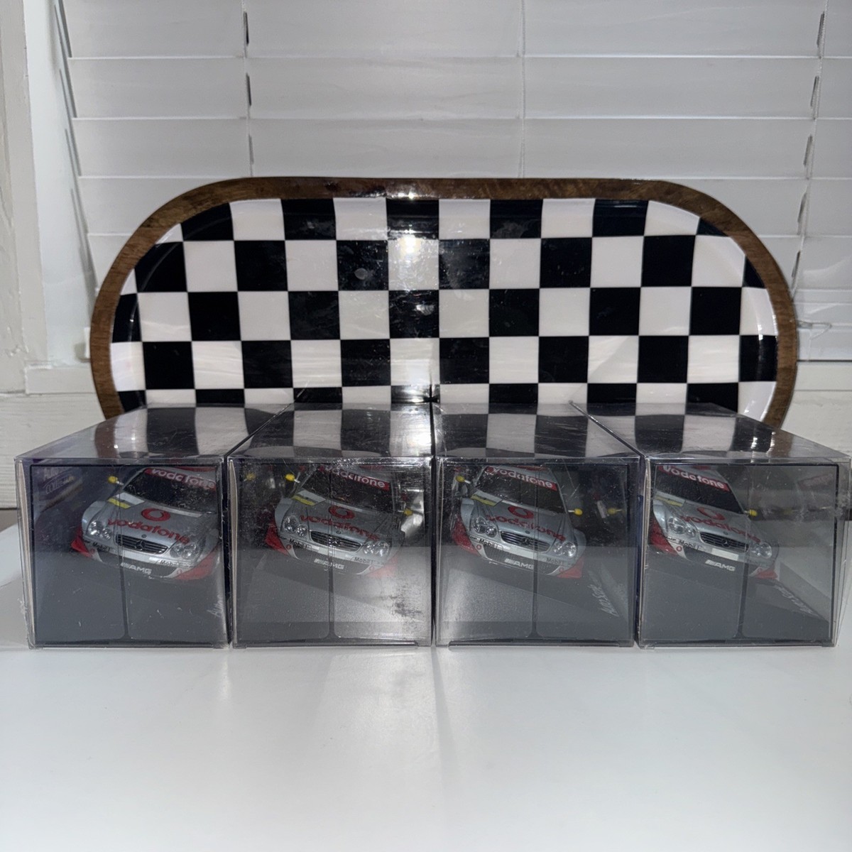 Kyosho Mini-Z CLK-DTM Vodafone AMG-MERCEDES MZX33VF Auto Scale