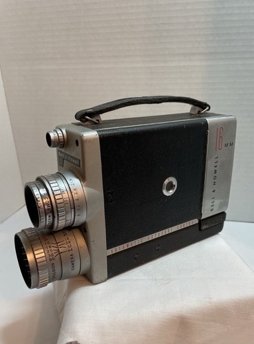 Bell & Howell 200EE Movie Camera 16MM Electric Eye Shutter Runs/Untested Vintage - Picture 2 of 9