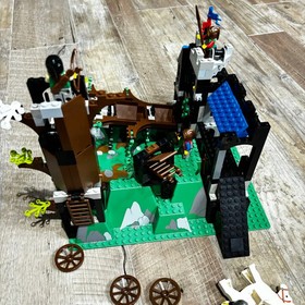 LEGO System Castle Dark Forest Fortress 6079 In 1996 Used Retired As Is Japan