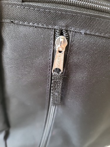 Mochila Original Eastsport Rail Tech Negra Bolsillos con Cremallera Bolsa Calidad Limpia - Imagen 3 de 15
