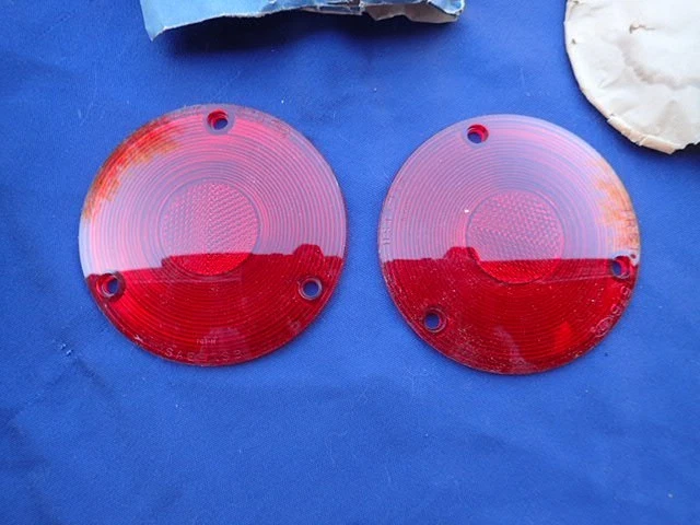 Camión Ford 1961-67, lentes de luz trasera Econoline Van, par, ¡nuevo en stock! C1TB-13450-D Foto 2 de 4