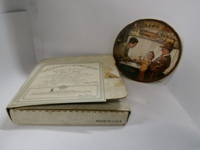 Vintage 1989 Norman Rockwell A Time to Keep Holiday Christmas Plate 8.25''