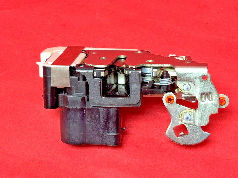 Actuador de bloqueo de puerta DLA-707 para 98-03 Chevrolet S10 Blazer GMC Sonoma delantero derecho Foto 4 de 4