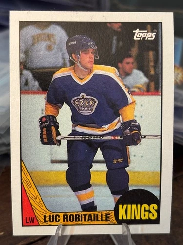 1987-88 Topps #42 Luc Robitaille Rookie Card