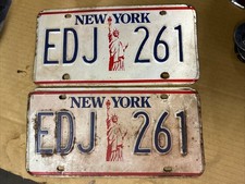 VINTAGE LOT OF 2 NEW YORK STATE LICENSE PLATES NY STATUE OF LIBERTY #EDJ 261