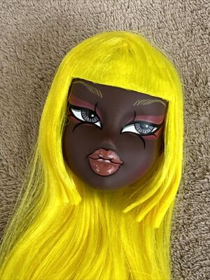 Bratz Puppe Mowalola Felicia nur Kopf