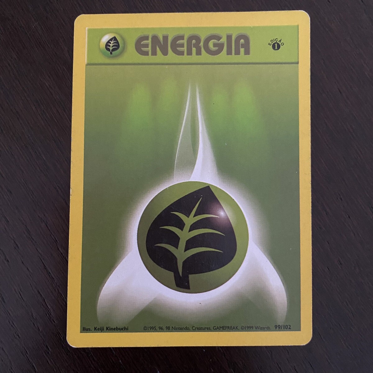1st Edition Grass Energy 99/102 WOTC Base Set Pokemon Card Portuguese LP
