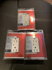 3 Pack Legrand  Pass& Seymour Surge Supressing Outlet 5252WSPCCV6