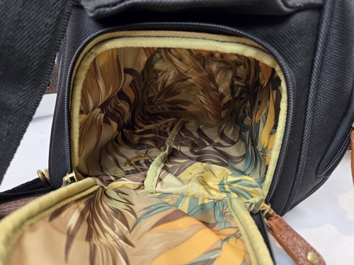 NEW Tommy Bahama Essentials Gadget Travel Duffel Bag Luggage Leather Black - Picture 8 of 13
