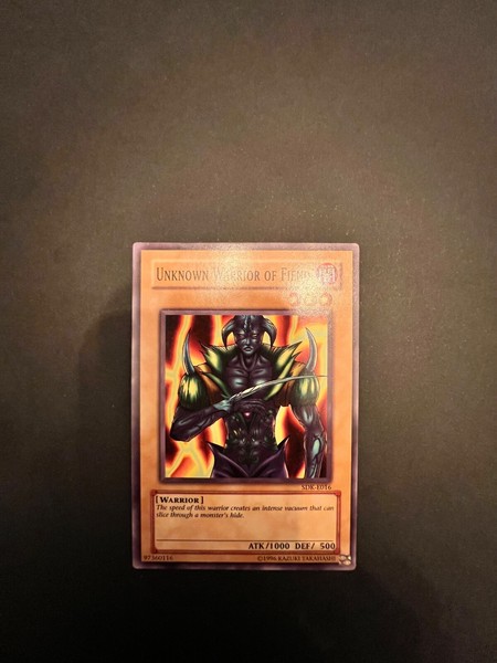 Yu-Gi-Oh! Unknown Warrior of Fiend SDK-E016 Unlimited 2002 Common Mint