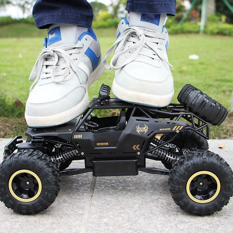 1:12 / 1:16 4WD RC Car with Led Lights 2.4G Radio Remote Control Cars Buggy Off- - Image 3 of 4
