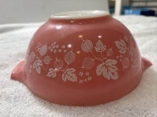 Vintage PYREX Pink Gooseberry Cinderella Mixing Bowl #442 1 1/2Qt