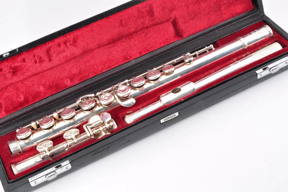 Flauta Yamaha YFL-451 plateada hecha en Japón con estuche usada de Japón #011833 Foto 3 de 4