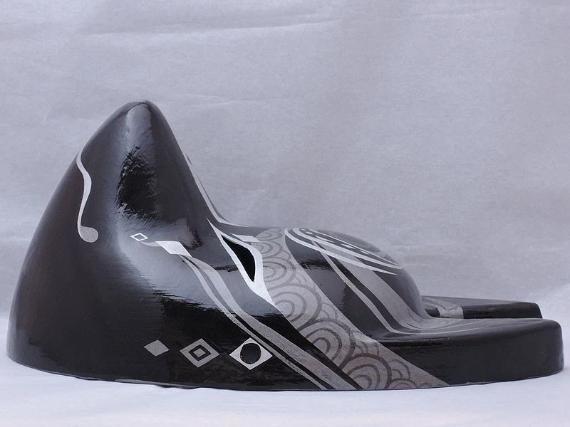 Japanese Ancient Kitsune Fox Mask -Yoiyami- Hand Painted Komendo Black JAPAN New - Image 3 of 4