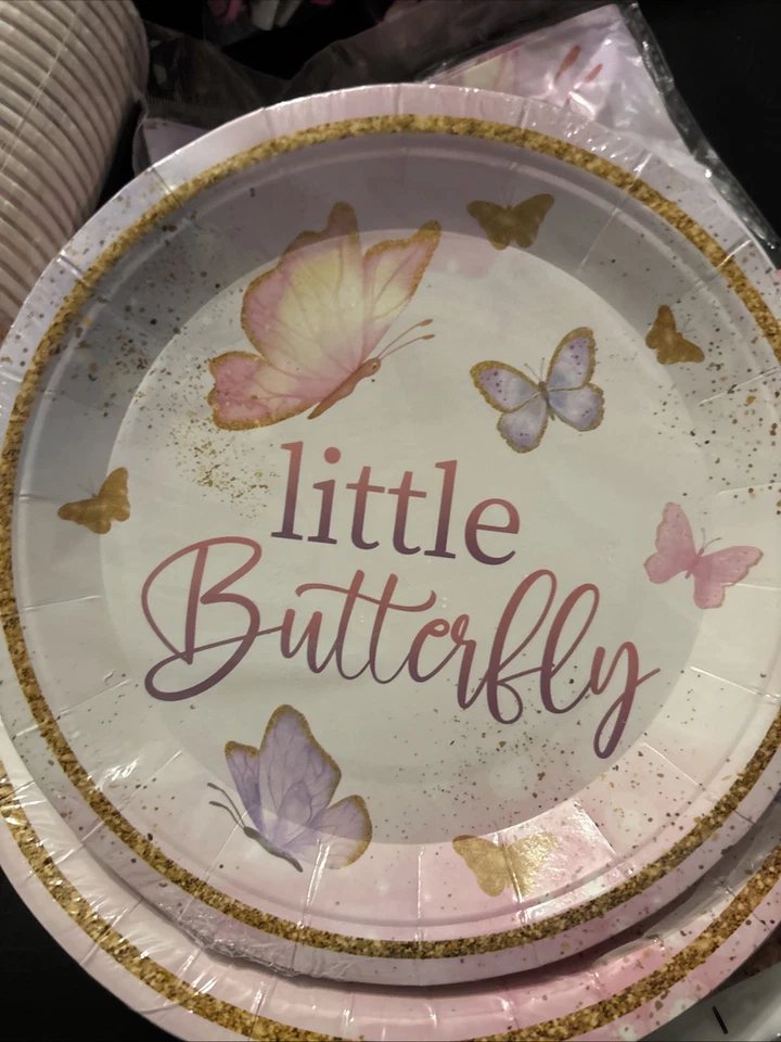 Decoraciones Mariposa Baby Shower - Una pequeña mariposa está en camino.Juego de 20 Foto 2 de 4