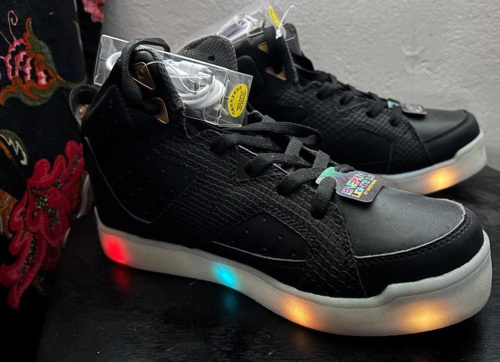 Skechers Tennis Shoes Energy Lights 2.0 Color Changing Flashing Dance Party 5 6