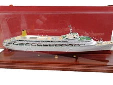 P&O CANBERRA MODEL CRUISE LINER SHIP MODEL  PRESENTATION MODEL LARGE SCALE