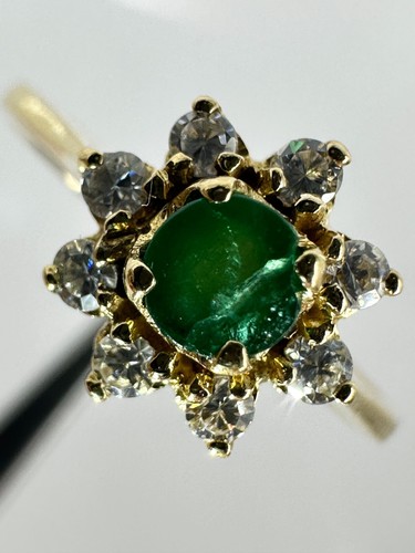 10KT Yellow Gold Emerald with CZs Flower Ring Size 4.5 2.1g - Picture 4 of 7