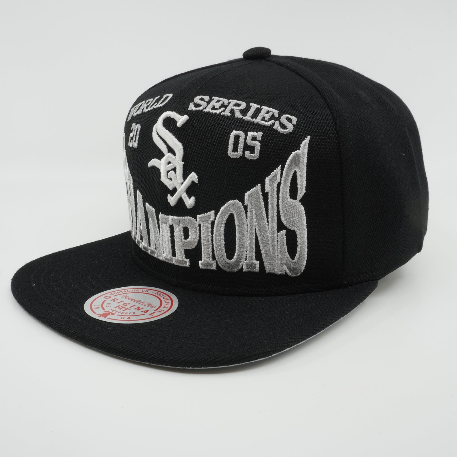 МУЖСКАЯ КЕПКА MITCHELL - NESS MLB BIG CHAMP WHITE SOX 2005 - ЧЕРНЫЙ 4890₽