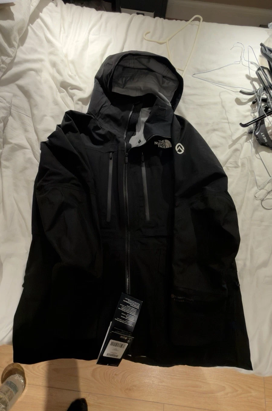 The North Face Summit Verbier FUTURELIGHT Hooded Softshell Jacket Black XL