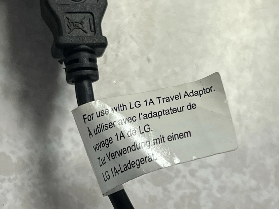 LG STA-U13WR Travel Power Adapter - Image 4 of 4
