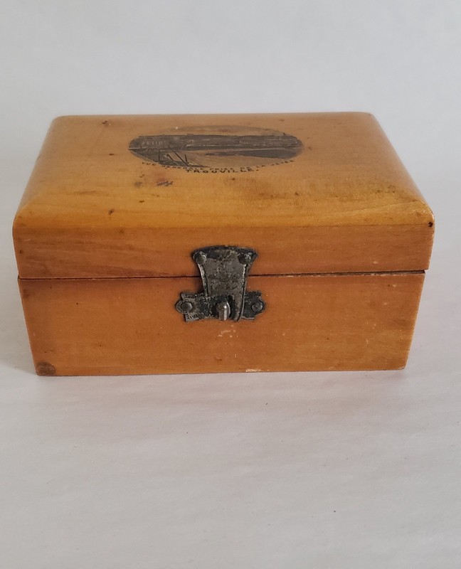 Vintage Trouville Mauchline Wood Trinket Box Treen
