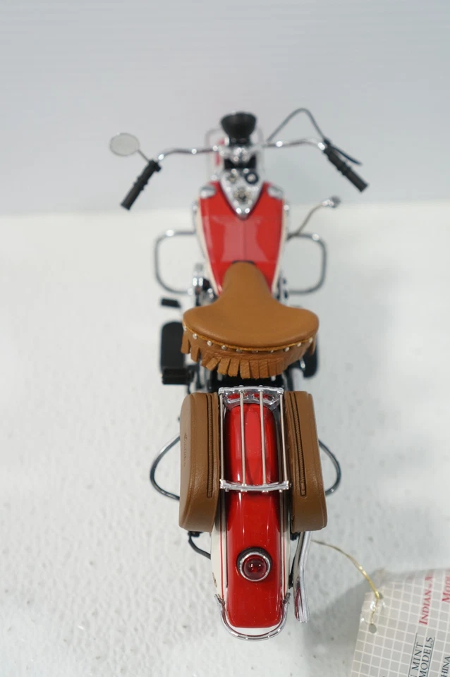 Franklin Mint 1942 Indian Die Cast Motorcycle 1:10 Model 442 Red White - Image 3 of 4
