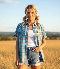 Turquoise Plaid Wrangler Retro Shirt; Size 6-7/Medium; Classic Western/Rodeo