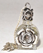 العطور TINY PERFUME