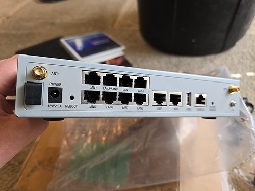 Check Point L-50W 8-Port Gigabit Firewall Appliance no power Adapter. - Picture 3 of 5
