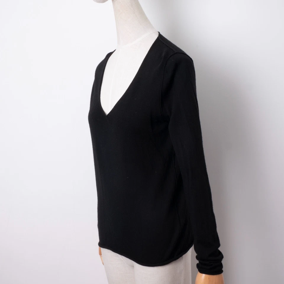 ZADIG & VOLTAIRE Women's 100% Merino wool Big Logo Black V-Neck Slim-Fit Size M - Image 4 of 4