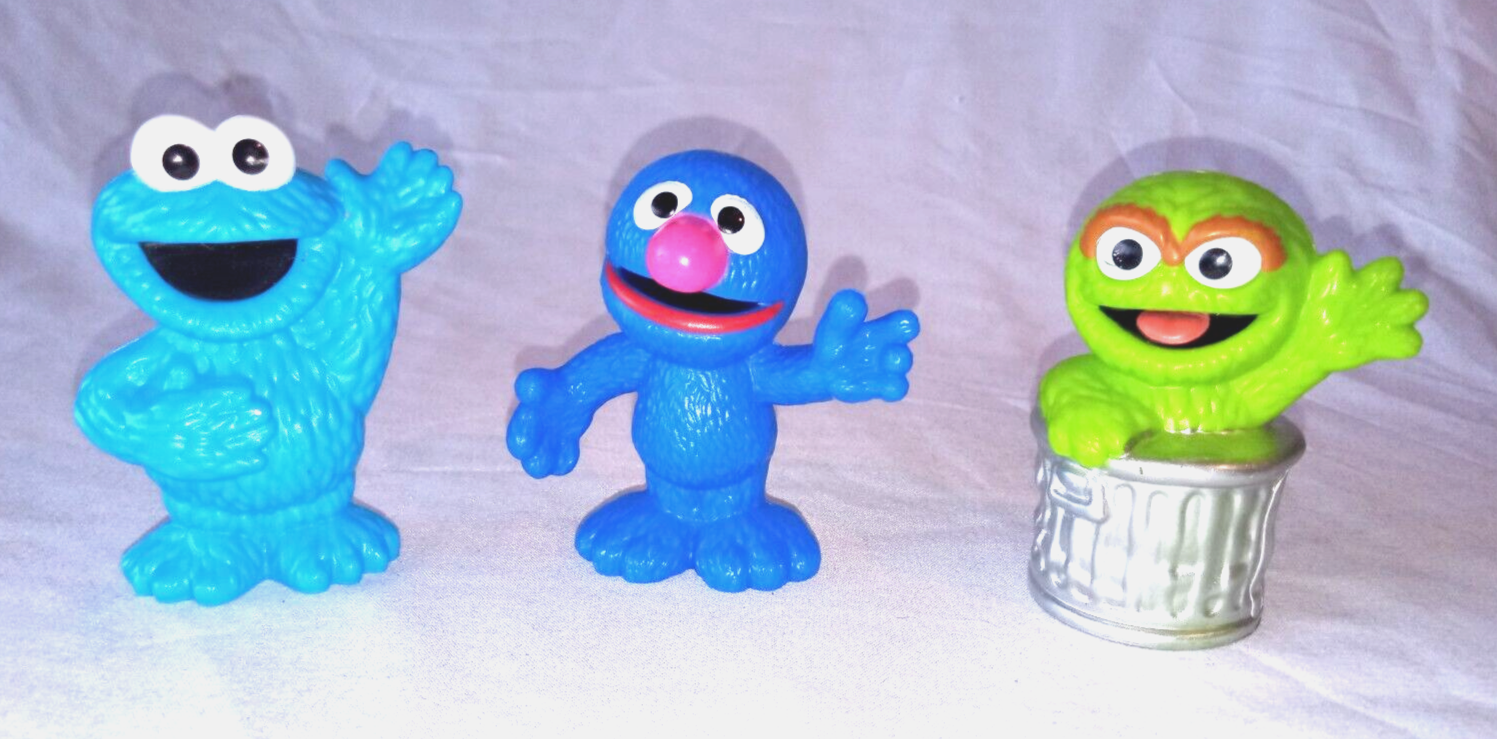 (Lot of 3) Hasbro SESAME STREET WORKSHOP Plastic Figures