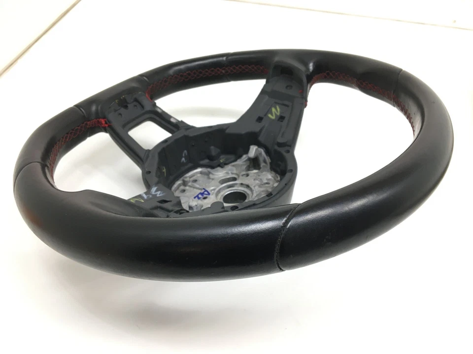 Volante Volkswagen GTI 2015-2021 transmisión manual OEM Foto 3 de 4