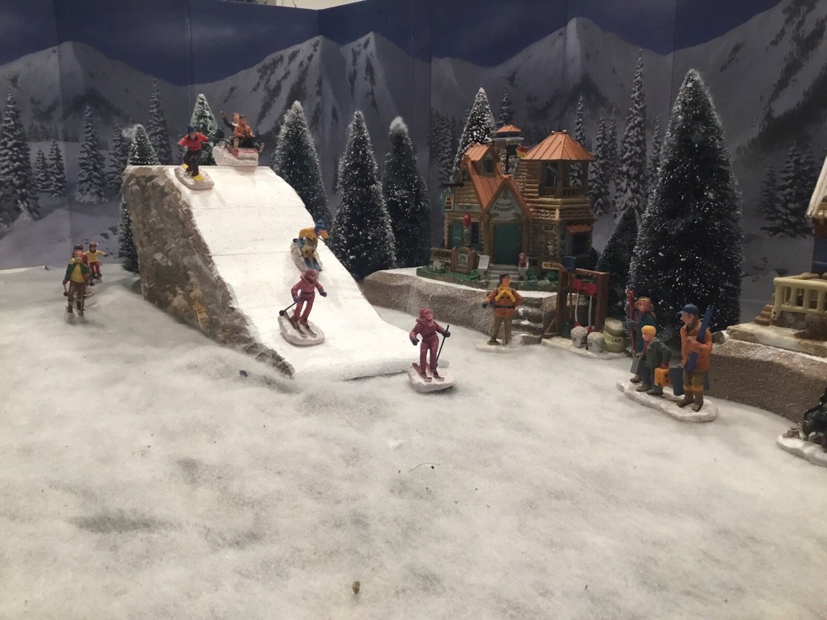 christmas village display Set Of 3 , 1 Illuminated Ski Slope