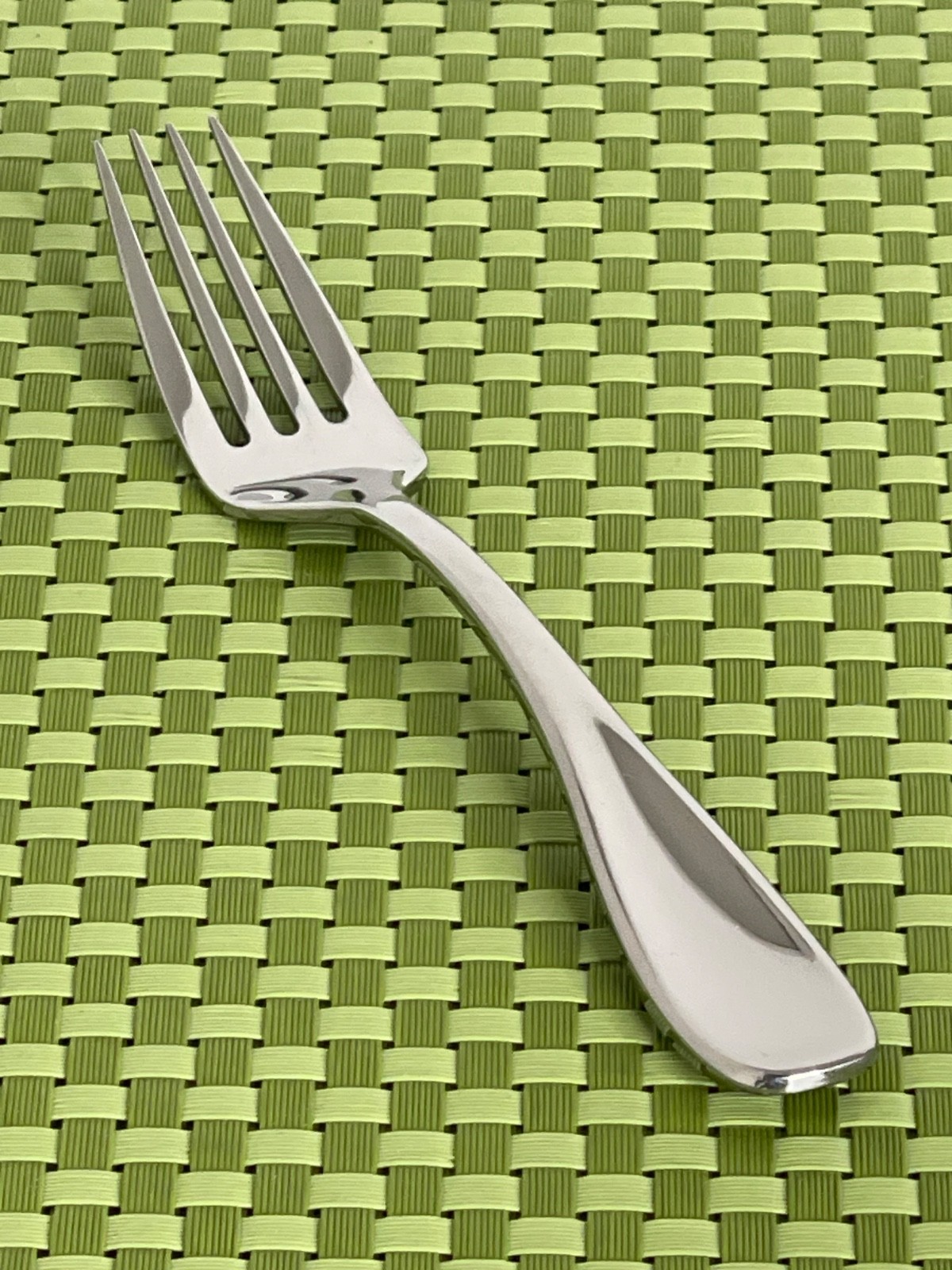 Oneida VOSS Stainless Salad Fork Glossy Concave Wide Tip Fla