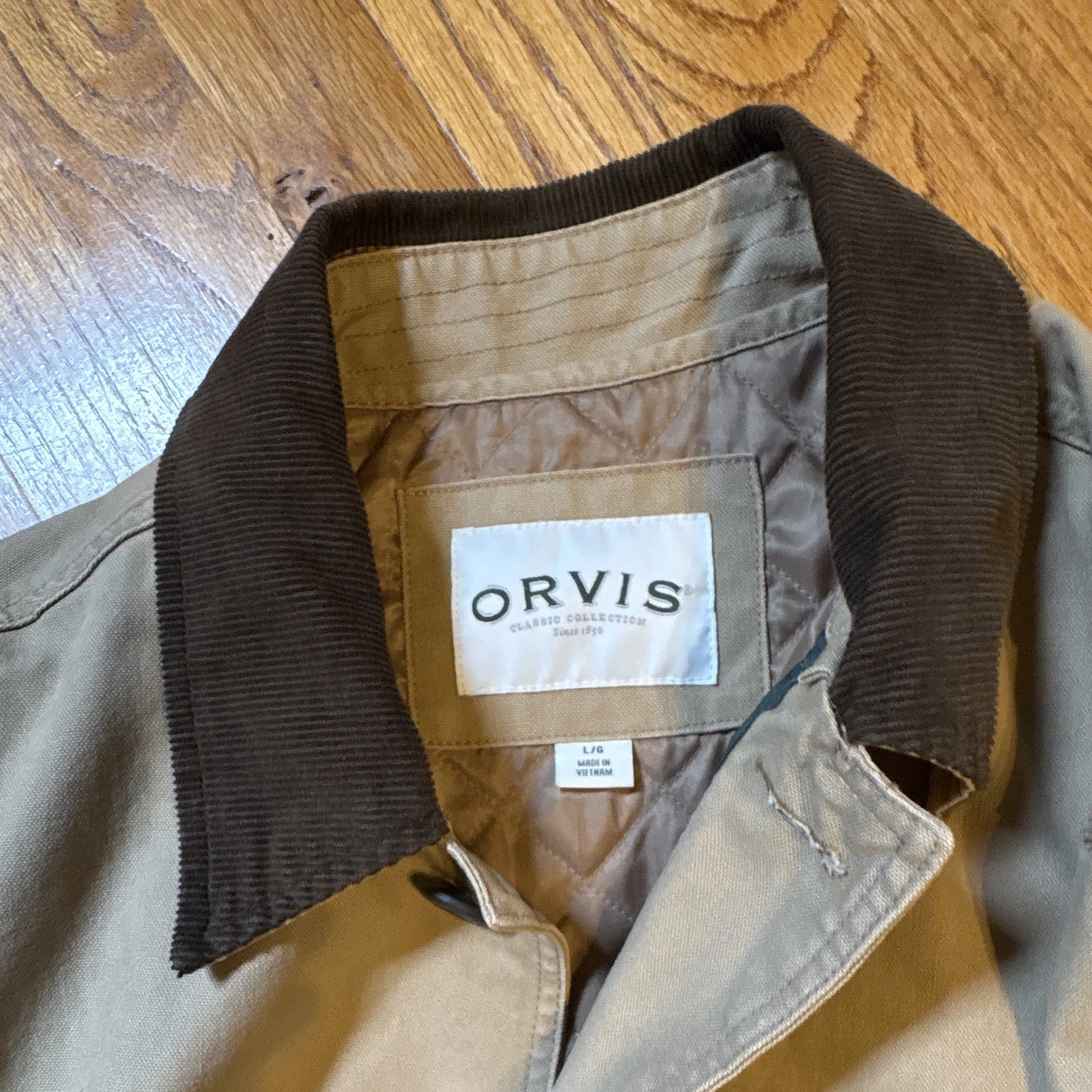 Orvis Classic Collection Men's L Beige/Brown Cotton Canvas Field Jacket Button - product detail image 2
