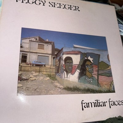Peggy Seeger Familiar Faces 12'' Vinyl LP Record Album Excellent Condition
