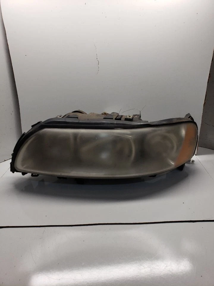 Driver Left Headlight Station Wgn Fits 05-07 VOLVO 70 SERIES 1368642 - Image 2 of 4