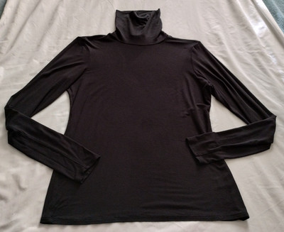 SAKS Fifth AVENUE Black Long Sleeve TURTLENECK Knit Top Sz MEDIUM
