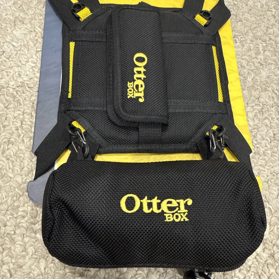 OTTERBOX Utility Series The Latch Case For iPad with Accessory Bag Brand New - Image 4 of 4