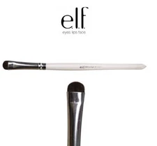 ELF Smudge  Bush for the Smoky Eye Look  Eeshadow Brush Cruelty Free